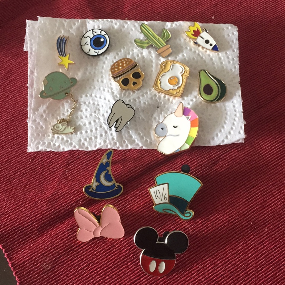 Set of 14 Pins